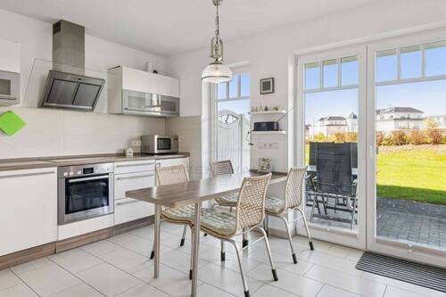 Essbereich und Küche - Etagenwohnung mit 60,10 m&sup2; in Börgerende-Rethwisch zum Kaufen