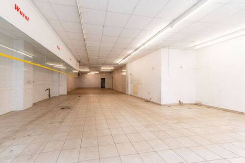 Ladenlokal Erdgeschoß - 