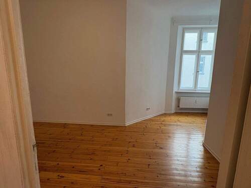 Blick ins Schlafzimmer - 