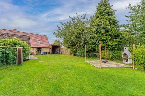 Garten Blick zum Haus - 