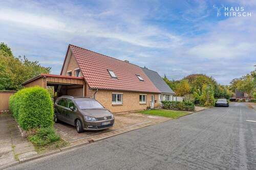 Carport - 4 Zimmer Doppelhaushälfte zum Kaufen in Heide