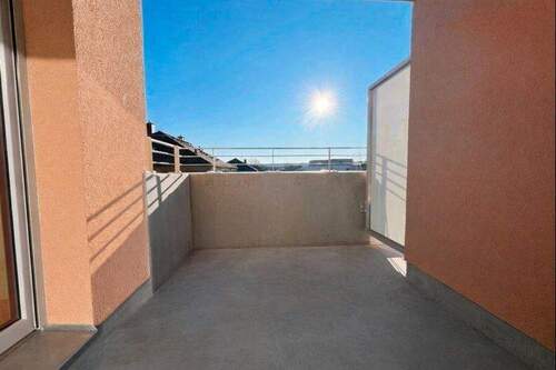 überdachter Balkon - 290.000,00&nbsp;EUR Kaufpreis, ca.&nbsp; 56,40&nbsp;m&sup2;&nbsp;Wohnfl&auml;che