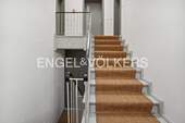 Treppenhaus - Etagenwohnung mit 73,00 m&sup2; in Berlin zum Kaufen