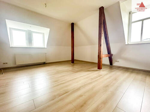 Wohnzimmer - 3 Zimmer Etagenwohnung zur Miete in Borstendorf