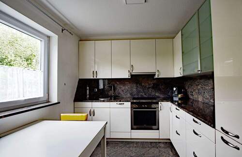 Moderne Küche - Reihenmittelhaus mit 175,00 m² in Unterschleißheim zum Kaufen
