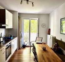 Charmante und großzügige Altbauwohnung mit Balkon ! - Mannheim Neckarstadt