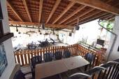 Idyllischer Biergarten - 