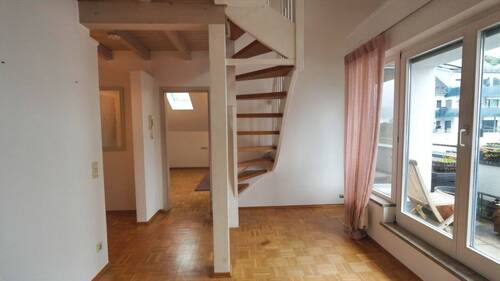 Essbereich mit Zugang Balkon - 