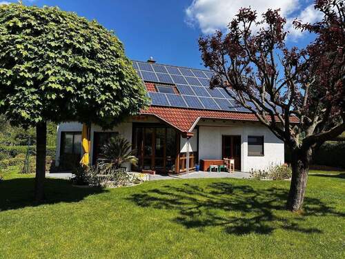 Hausansicht Terrassenbereich.jpg - Einfamilienhaus in Halle West zwischen Dölau und Kröllwitz
