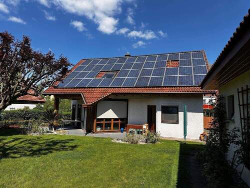 Gartenansicht.jpg - 6 Zimmer Einfamilienhaus zum Kaufen in Halle (Saale)