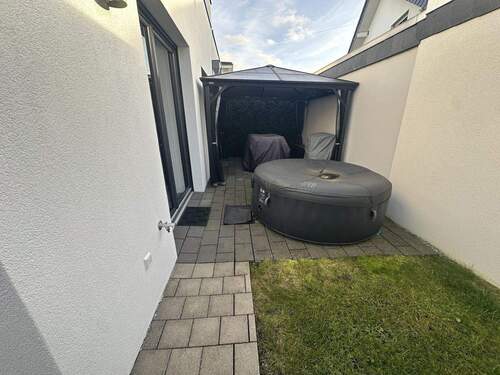 Terrasse (Haus rechts) - 