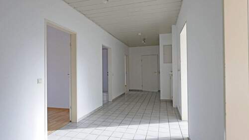 M646 Flur - Etagenwohnung mit 110,00 m&sup2; in Vechta / Langförden zur Miete