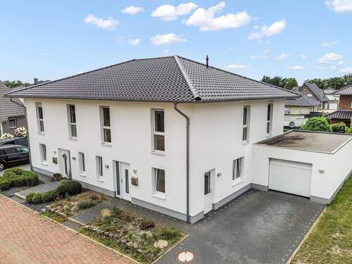 Vorderansicht - Energieeffizient und modern? Tolle Doppelhaushälfte in Hunteburg!