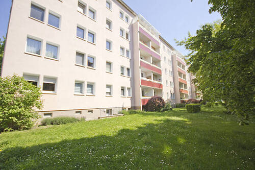 Bild 1 - In der Herrichtung! 2-Zimmerwohnung mit Dusche und Balkon