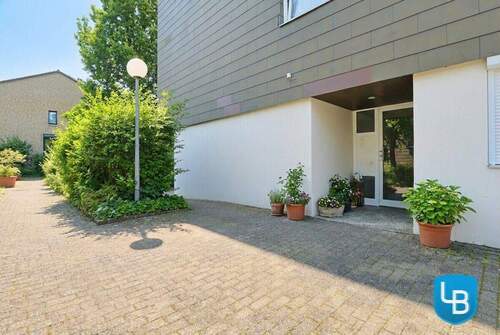 Eingangsbereich - 4 Zimmer Etagenwohnung in Kiel