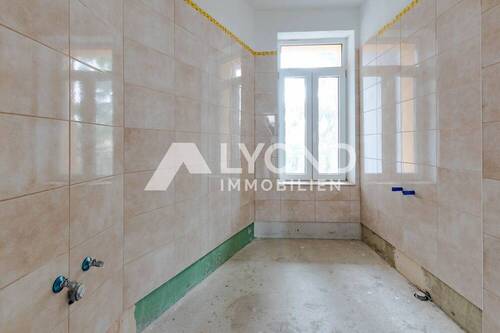 1. OG und 2.OG - Badezimmer 1 - 