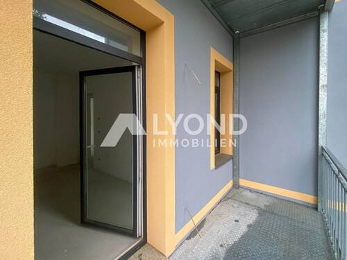 1. OG und 2.OG - Balkon - 
