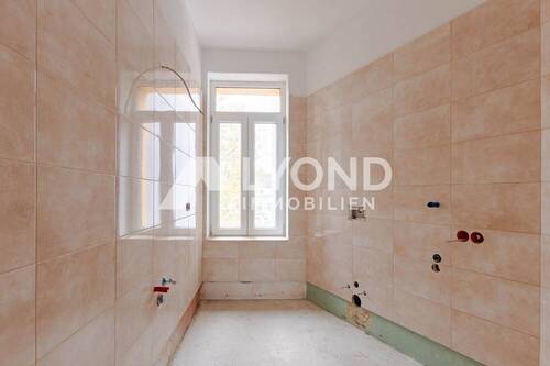 1. OG und 2.OG Badezimmer 2 - 