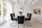 Esszimmer *KI generiert* - 