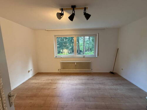 Bild 1 - Neu renovierte 1 Zimmerwohnung - 360,00 EUR Kaltmiete, ca.  25,00 m² Wohnfläche