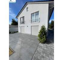 LIVING Blankenfelde-Mahlow - 2.300,00 EUR Kaltmiete, ca.  135,00 m² Wohnfläche in Blankenfelde-Mahlow (PLZ: 15827)