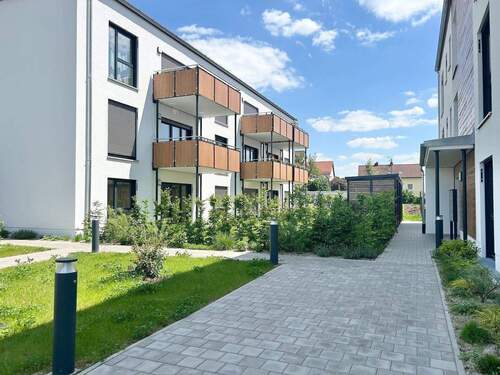 Außenansicht - ***LIEBLINGSPLATZ*** SONNIGE 4 ZIMMER WOHNUNG MIT EINBAUKÜCHE UND BALKON