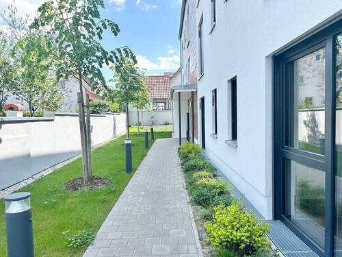 Eingangsbereich - 4 Zimmer Etagenwohnung zur Miete in Roth