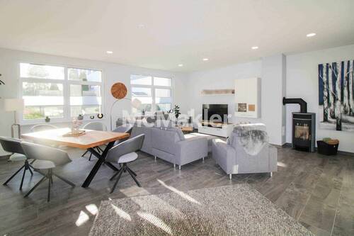 Wohnzimmer - Etagenwohnung mit 155,30 m&sup2; in Söhlde zum Kaufen