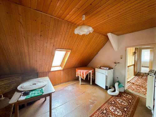 Dachbodenzimmer - 