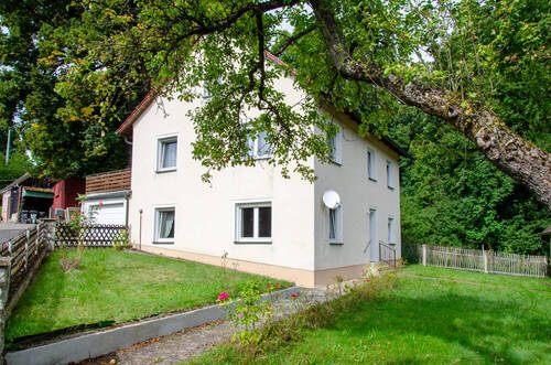 Süd-/Ostseite - 6 Zimmer Einfamilienhaus zum Kaufen in Vilseck / Schlicht