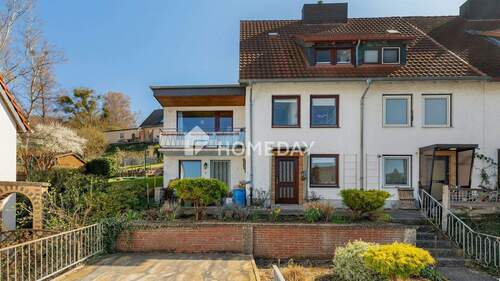 Außenansicht 2 - Ein Zuhause zum Wohlfühlen: Reihenhaus mit Garten und großzügigem Raumkonzept