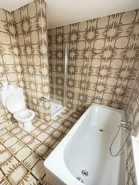 OG - inkl. Dusche & Badewanne - 