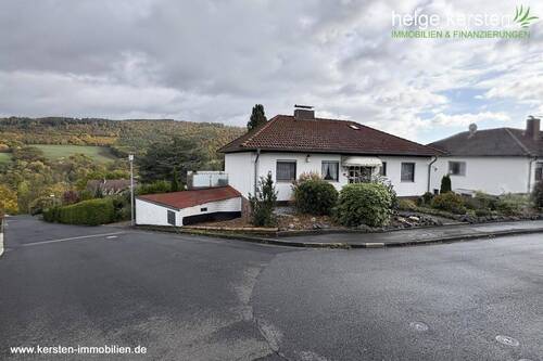 Seitenansicht - 6 Zimmer Einfamilienhaus zum Kaufen in Malsfeld