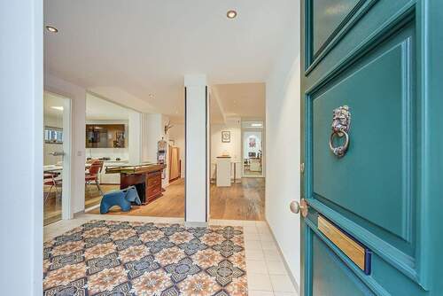 Hauseingang im Erdgeschoss - Mehrfamilienhaus, Wohnhaus mit 307,00 m² in Mettmann zur Miete