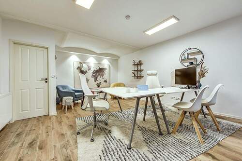 Büro im Kellergeschoss - 