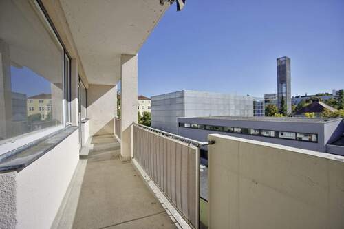 Ausblick vom Balkon - Blick über die Dächer Neuhausens - 3-Zimmer-Wohnung - Whg 12