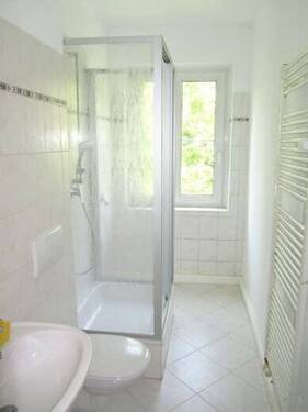 Bad - Etagenwohnung mit 42,00 m² in Zwickau zur Miete