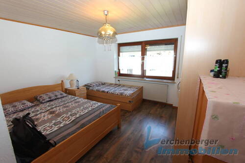 Schlafzimmer - 3 Zimmer Etagenwohnung in Plattling