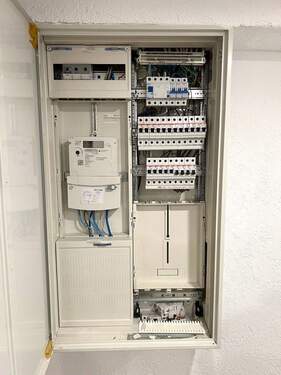 Sicherungskasten vorne - 