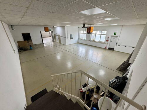 Hintere Halle (Büroausgang) - 