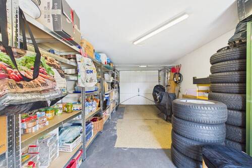 Garage - 