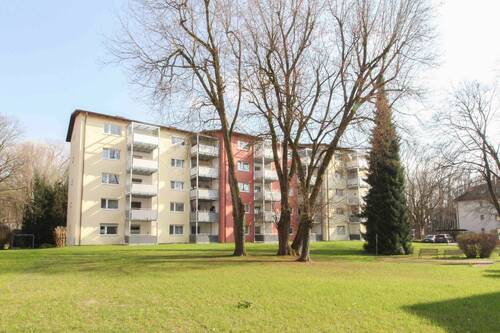 Hausansicht - 3 Zimmer Etagenwohnung zum Kaufen in Erding