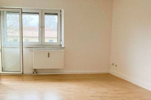 Wohnzimmer - 3 Zimmer Etagenwohnung in Erding