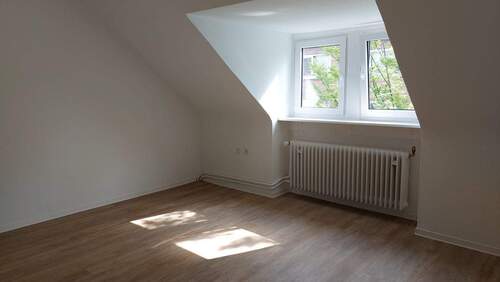 1.jpg - TOP 2,5R Wohnung, frisch renoviert und bezugsfertig in der Innenstadt Gladbeck