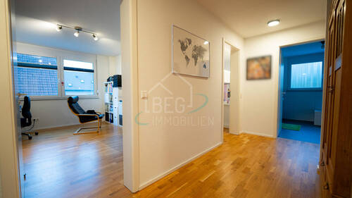 Flur - 4 Zimmer Etagenwohnung in Abstatt
