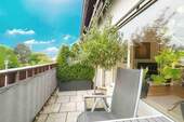 Balkon - Großzügige Wohnung mit Süd-Balkon in ruhiger Lage von Zirndorf