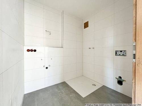 Bad - 2 Zimmer Etagenwohnung in Isen