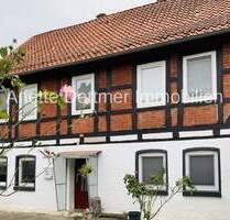 Fachwerkcharme in dörflicher Lage mit kleinem Garten - Alfeld (Leine) / Brunkensen