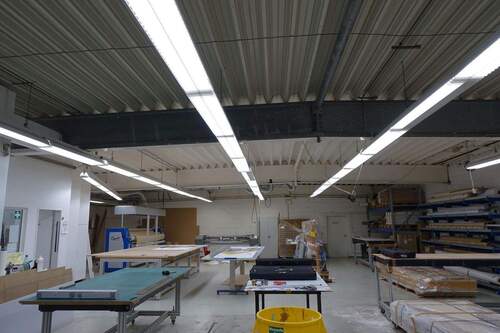 Produktionsgebäude - 