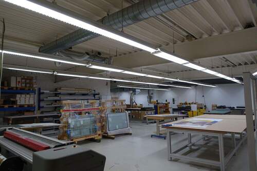 Produktionsgebäude - 